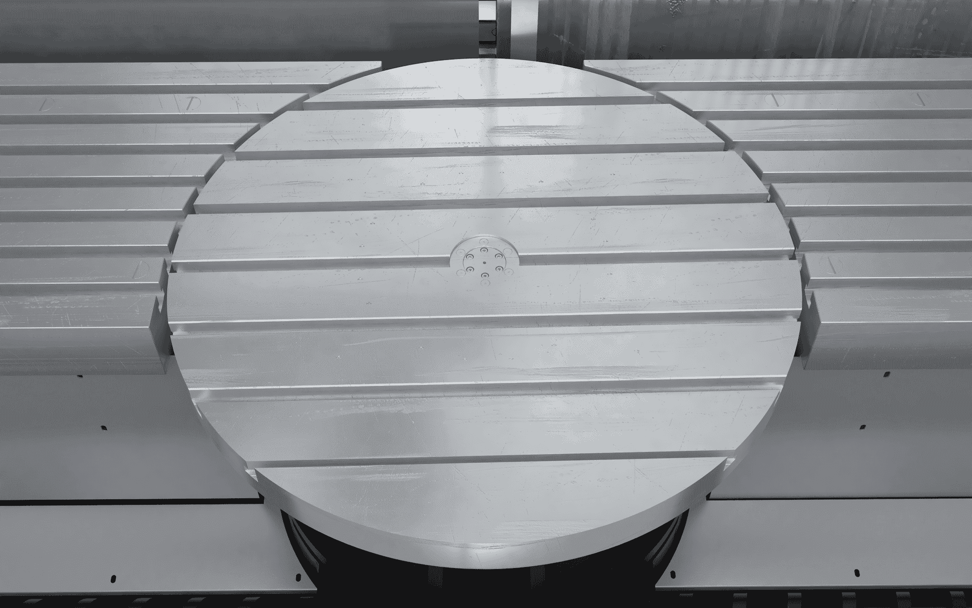 Milling & lathe integrated spindle